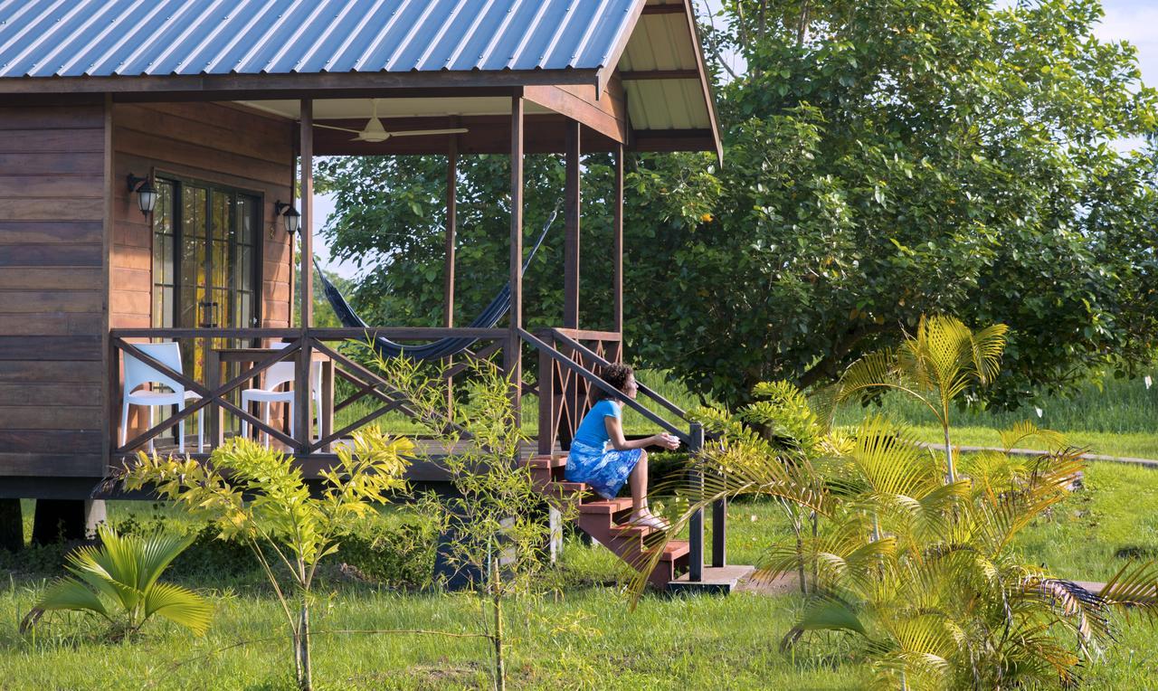Plantage Resort Frederiksdorp パラマリボ エクステリア 写真